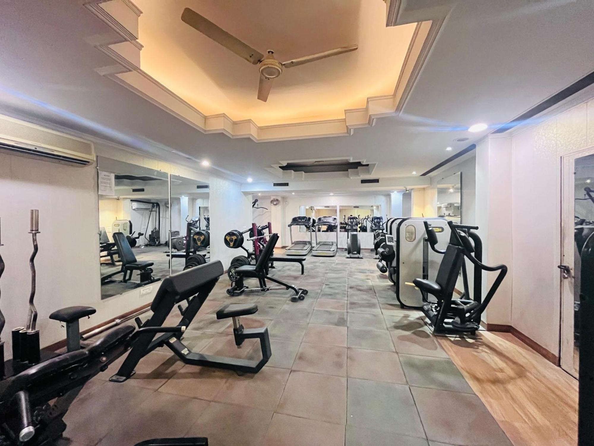 Goa Country Club Hotel Gurgaon Luaran gambar