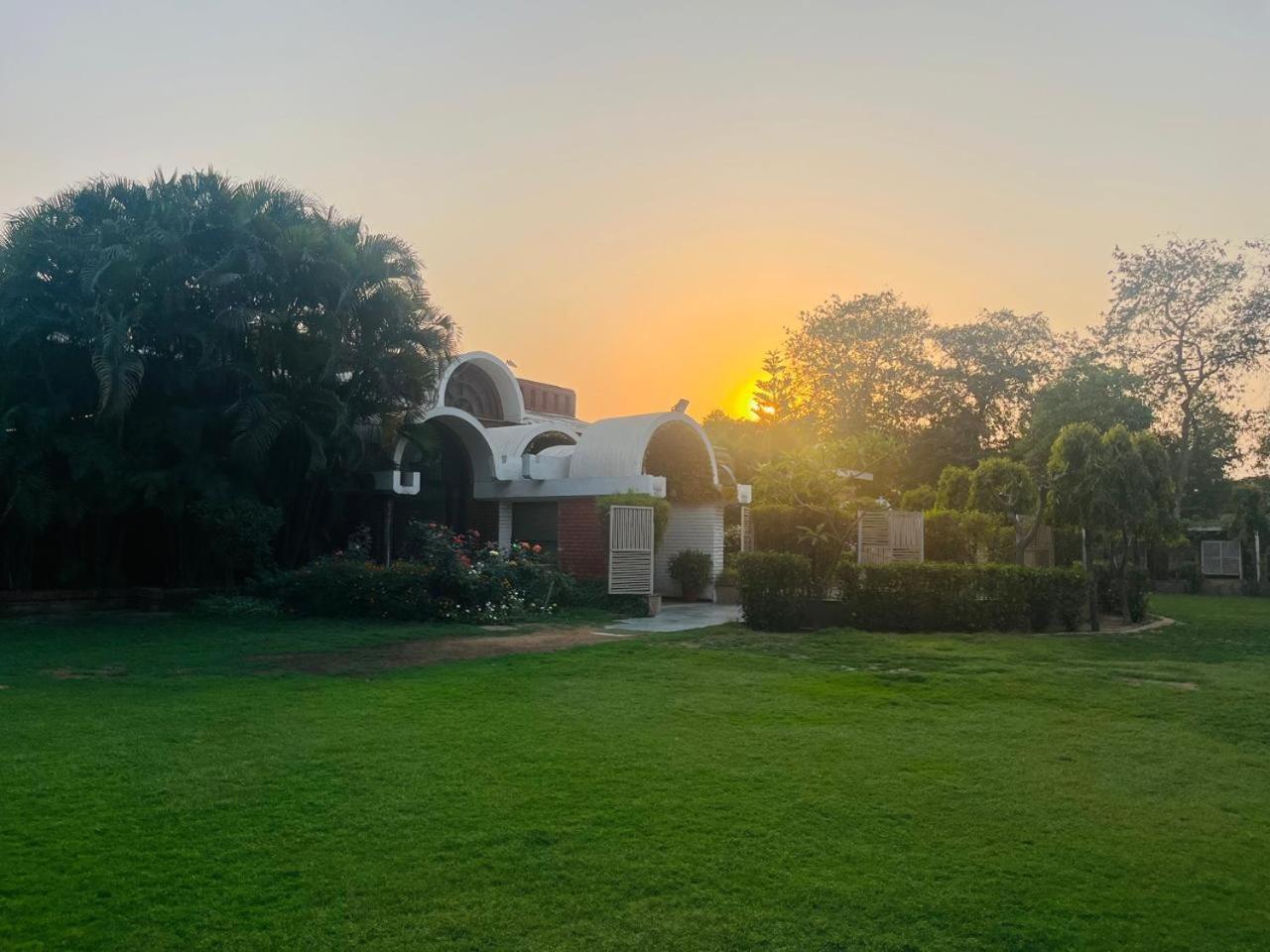 Goa Country Club Hotel Gurgaon Luaran gambar